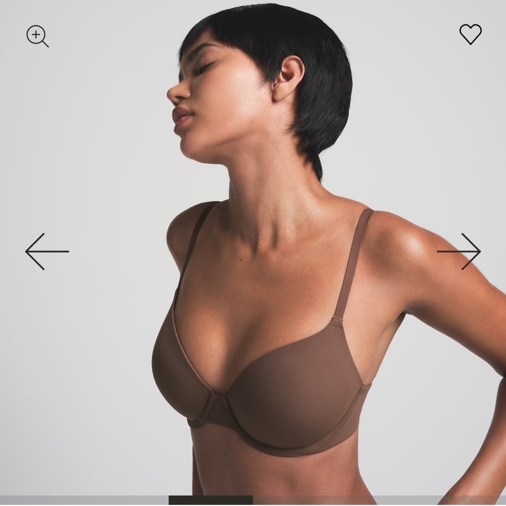SKIMS FITS EVERYBODY

T-SHIRT BRA